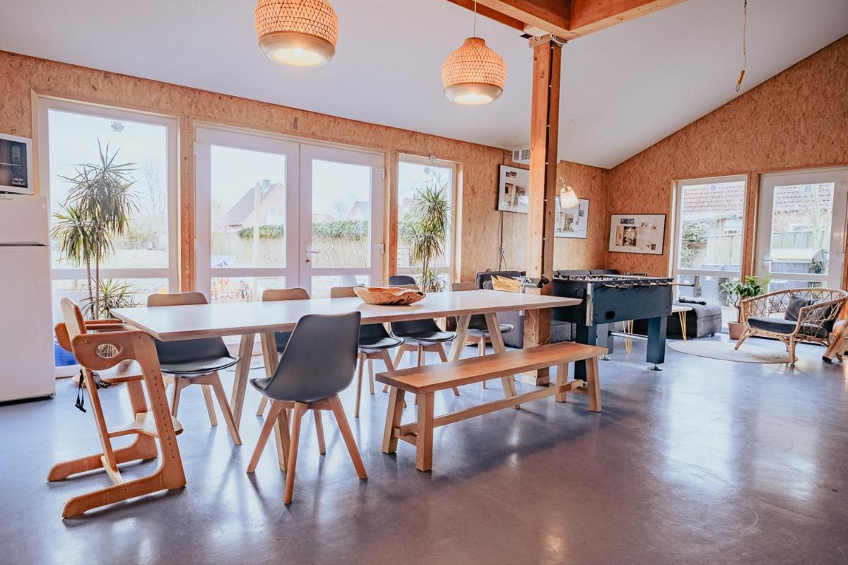 Hostel Oder Ferienwohnung 1-16 Personen Im Blauen Haus Fehmarn Bagian luar foto