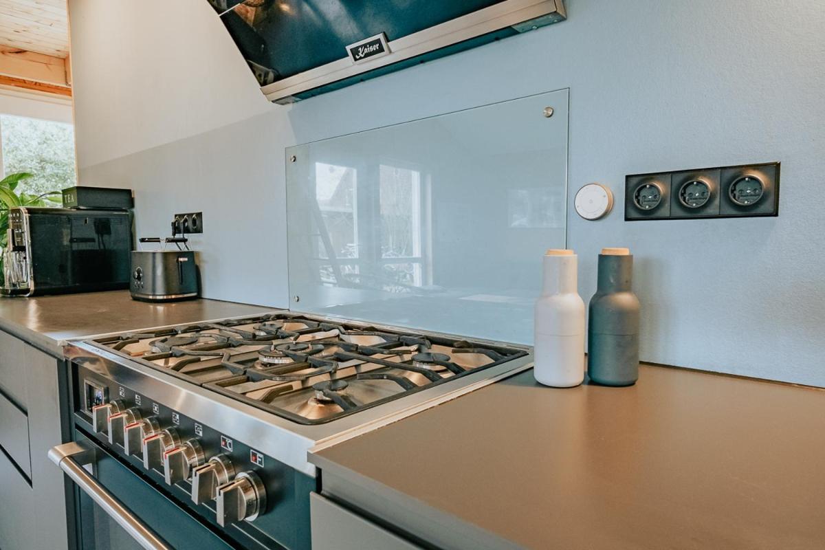 Hostel Oder Ferienwohnung 1-16 Personen Im Blauen Haus Fehmarn Bagian luar foto