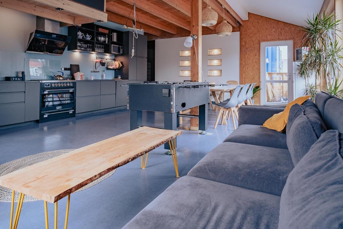 Hostel Oder Ferienwohnung 1-16 Personen Im Blauen Haus Fehmarn Bagian luar foto