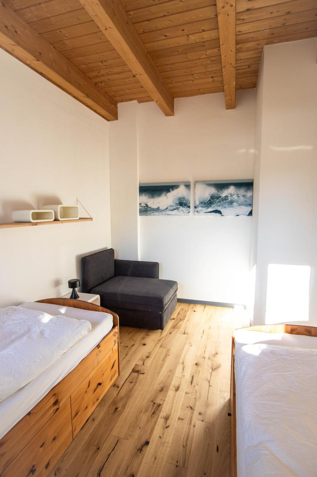 Hostel Oder Ferienwohnung 1-16 Personen Im Blauen Haus Fehmarn Bagian luar foto