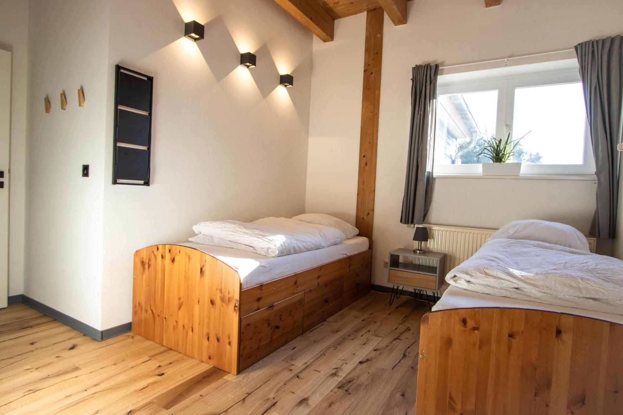 Hostel Oder Ferienwohnung 1-16 Personen Im Blauen Haus Fehmarn Bagian luar foto